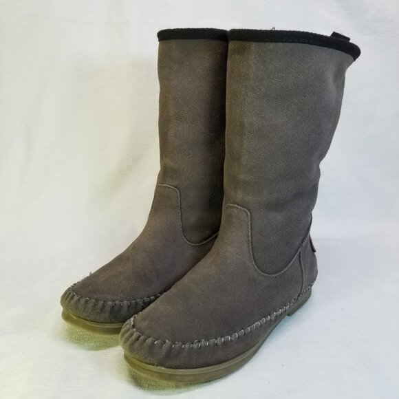 Soft Moc Women's Boots Gray Suede Pull On Boots Size 7 - Picture 3 of 9
